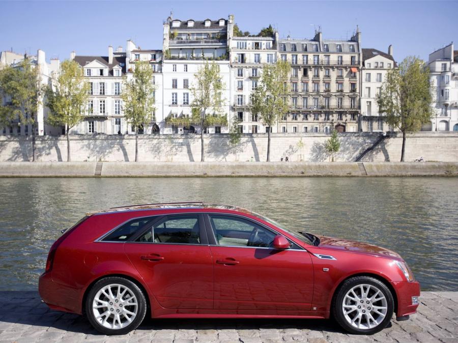  Cadillac CTS Sport Wagon 2009 года  (фото 3 из 28)
